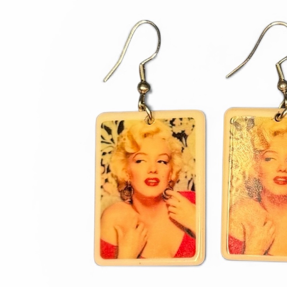 Vintage-Style Pop Art Portrait Drop Earrings - Marilyn Monroe